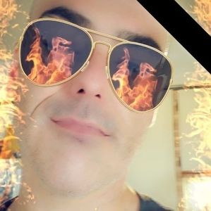 Meet your Posher, Eric